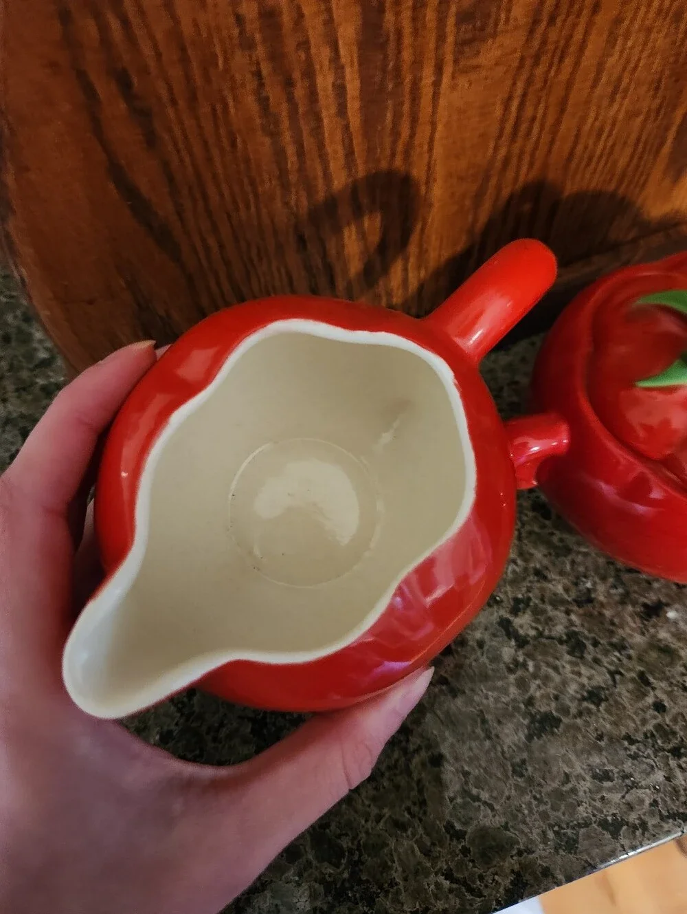 Vtg Tomato Sugar and Creamer Set